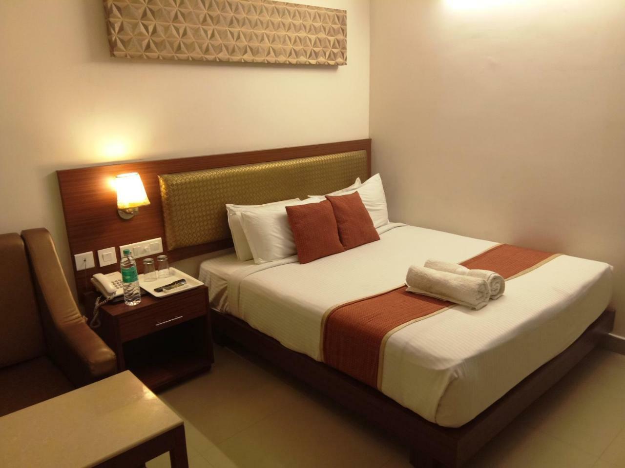 The Gopinivas Grand Hotell Kanyakumari Exteriör bild